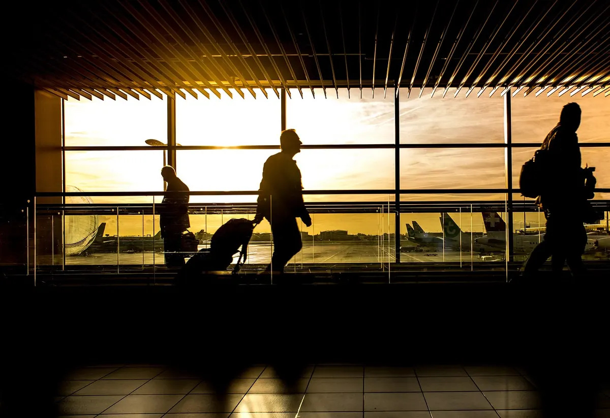 Privacy Checklist for Travelers: Secure Your Phone and Laptop Before Crossing Borders